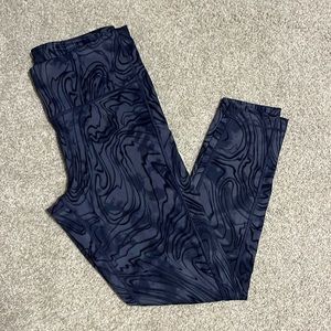 Athleta Ultimate Stash Pocket 7/8 Tight - LIKE NEW